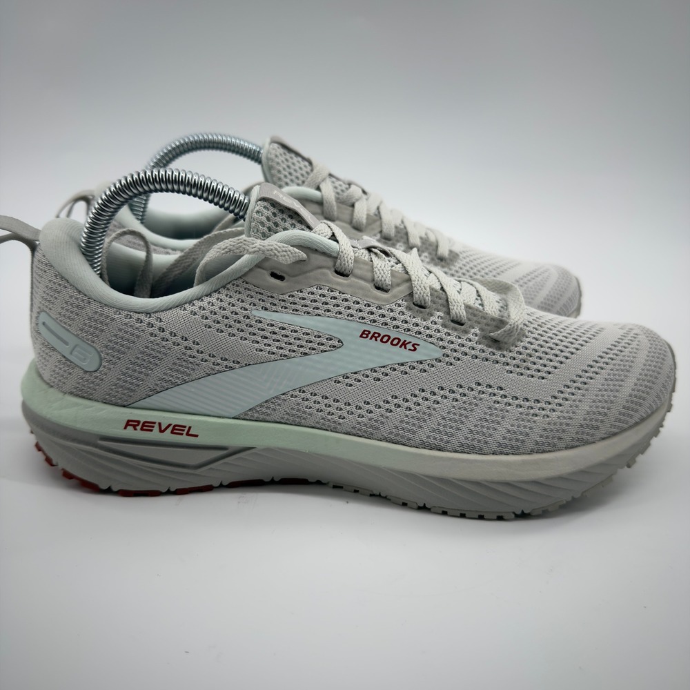 Brooks Revel 6 Womens Running Shoes Oyster Pink Glass Size 9.5 B